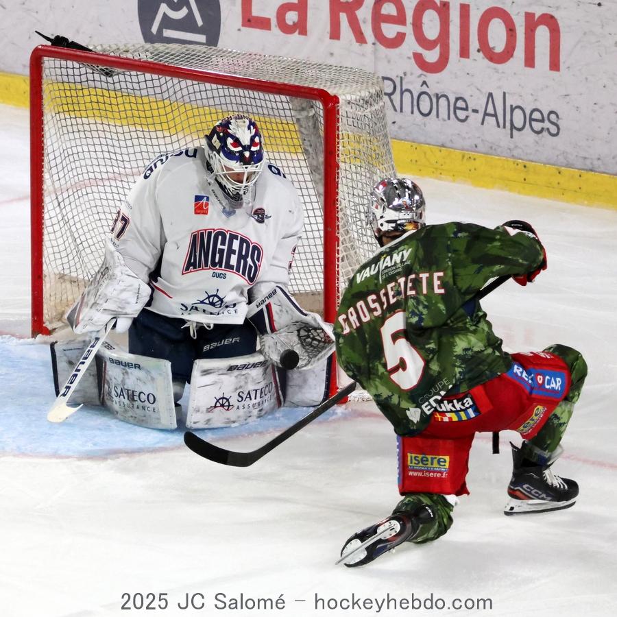 Grenoble  6 - 4 Angers 