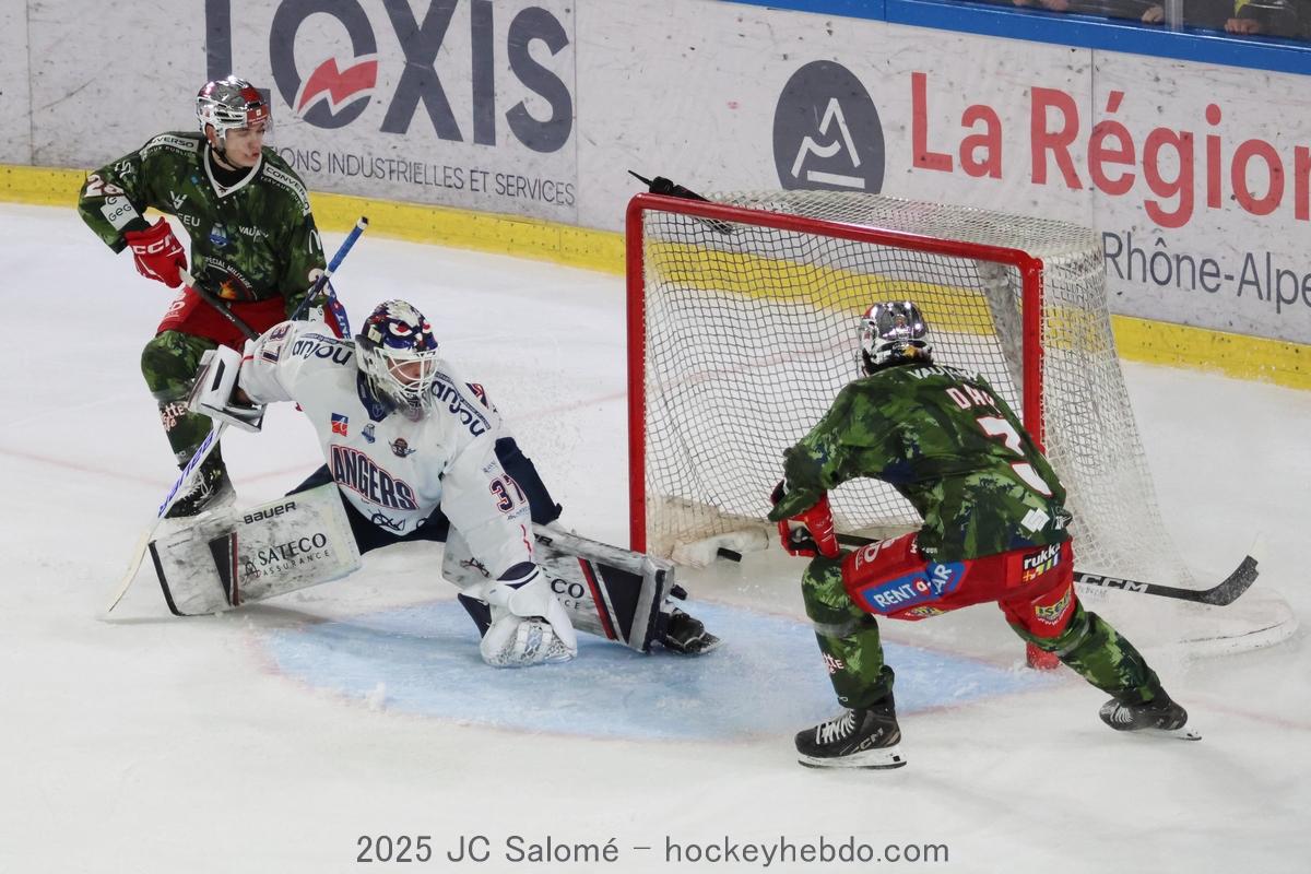 Grenoble  6 - 4 Angers 