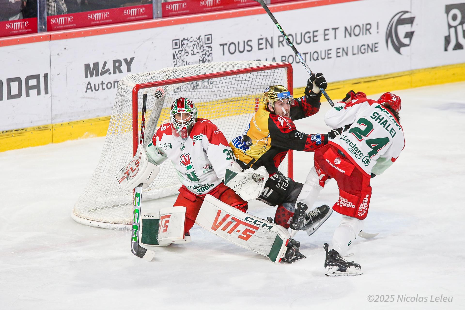 Amiens  2 - 1 Cergy-Pontoise