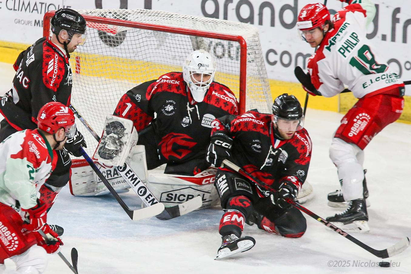 Amiens  2 - 1 Cergy-Pontoise
