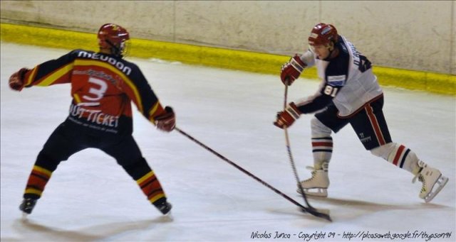Photo hockey match Meudon - Evry  le 21/11/2009