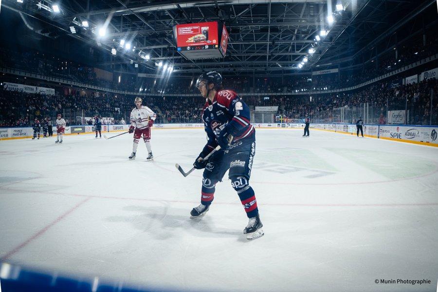 Angers  4 - 5 Briançon 