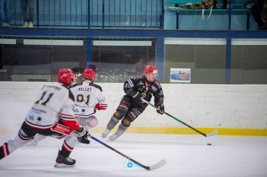 Mont-Blanc 3 - 5 Neuilly/Marne