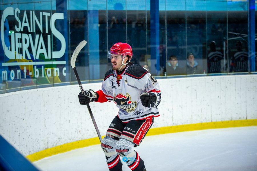 Mont-Blanc 3 - 5 Neuilly/Marne