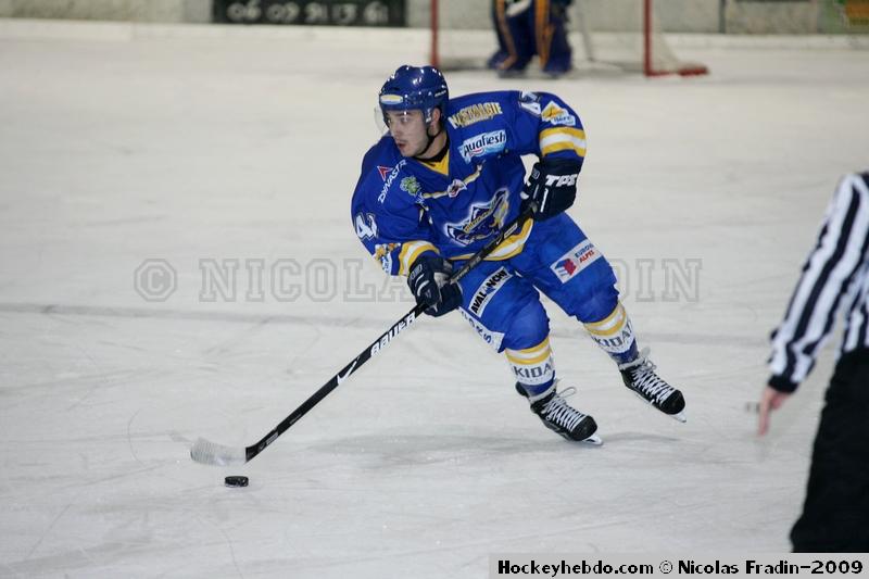 Villard-de-Lans 2 - 6 Briançon 