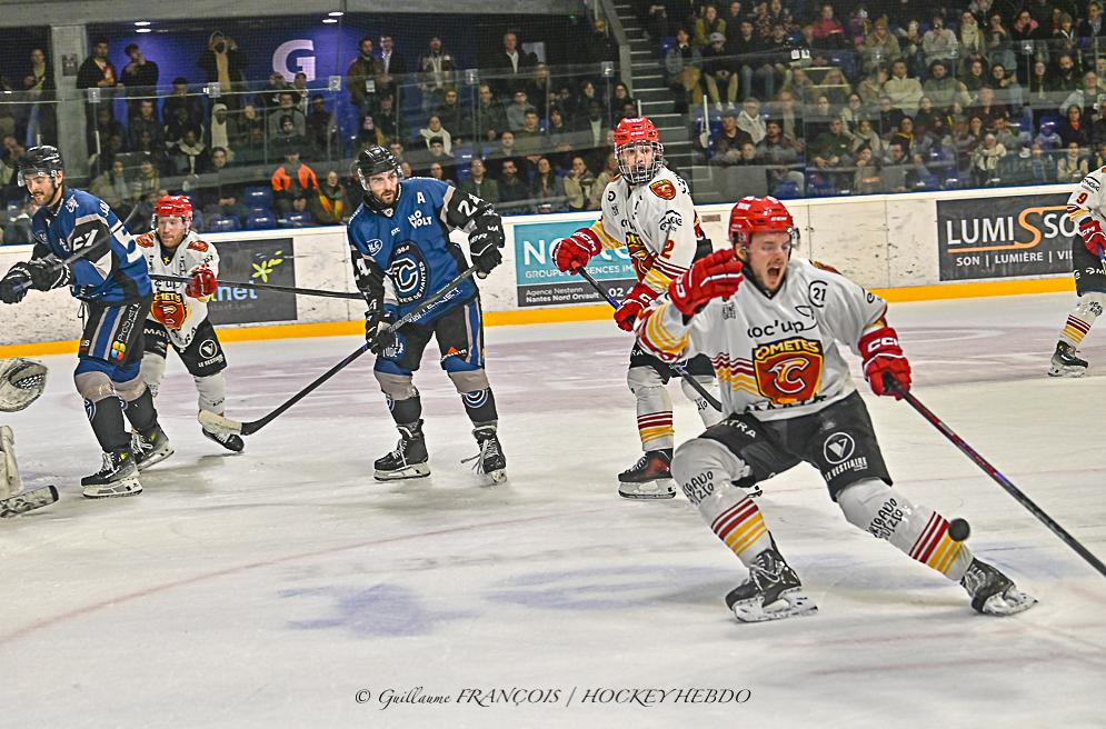 Nantes 2 - 0 Meudon