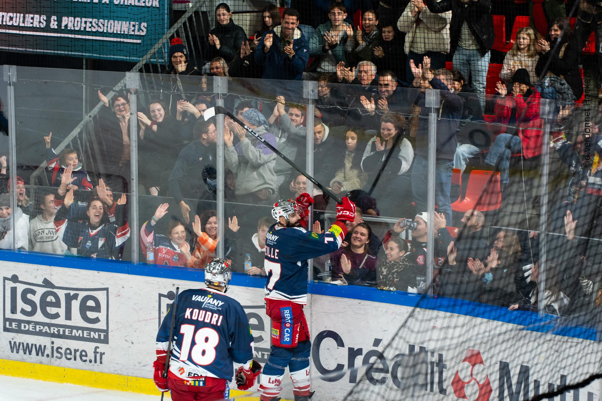 Grenoble  8 - 2 Gap 