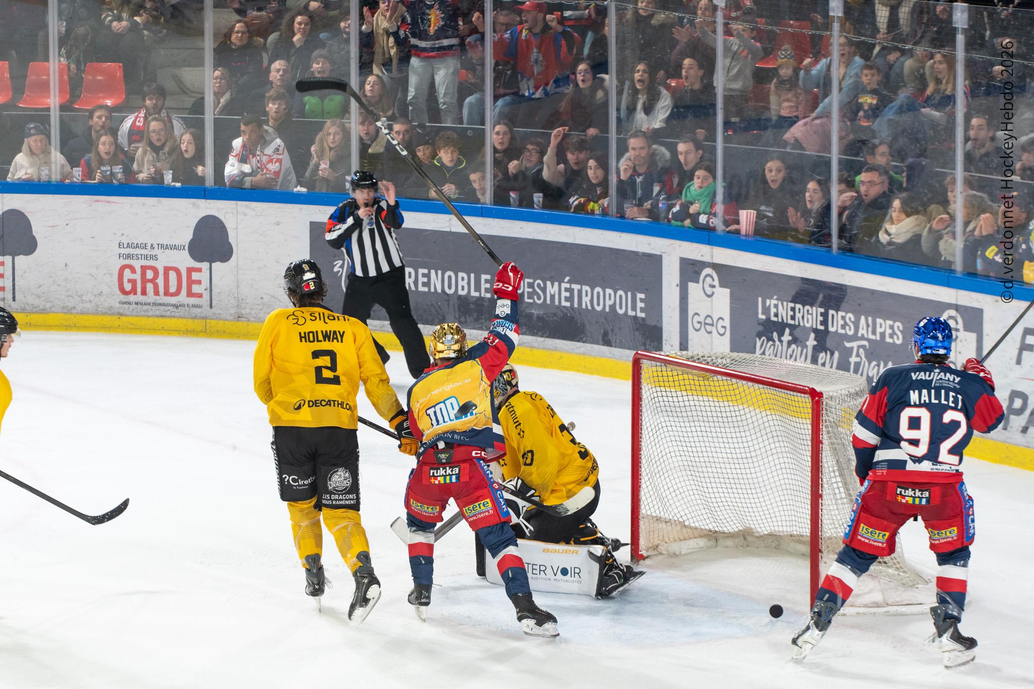 Grenoble  5 - 1 Rouen