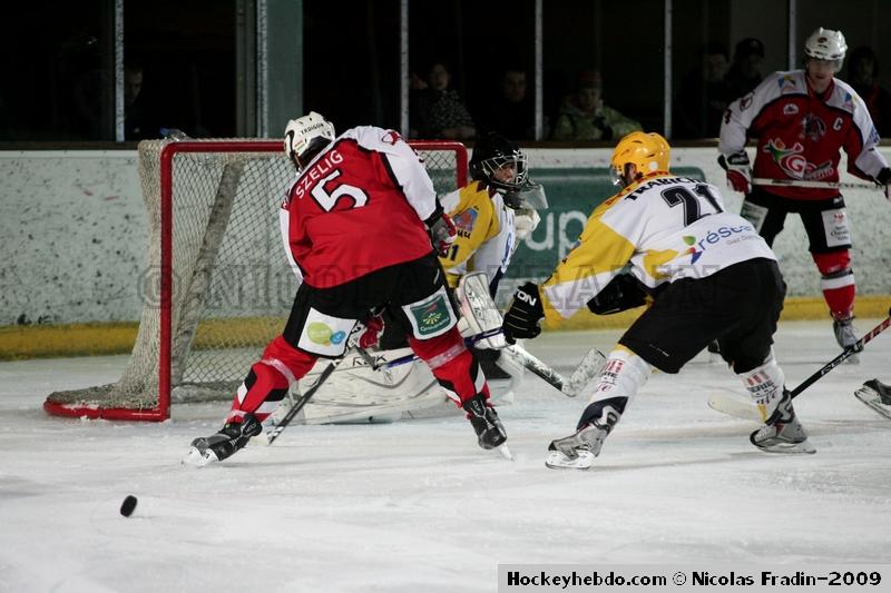 Briançon  7 - 3 Strasbourg 