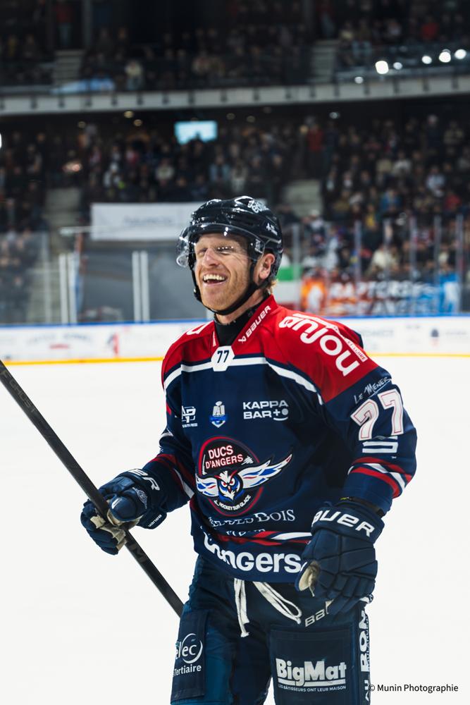 Angers  6 - 2 Chamonix 