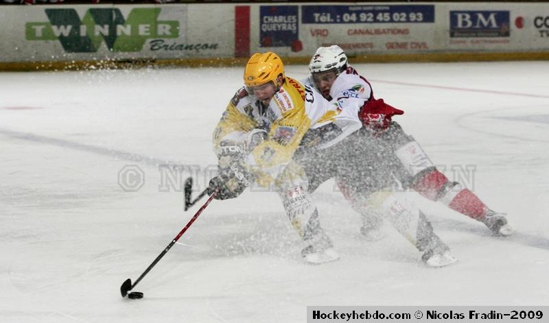 Briançon  7 - 3 Strasbourg 