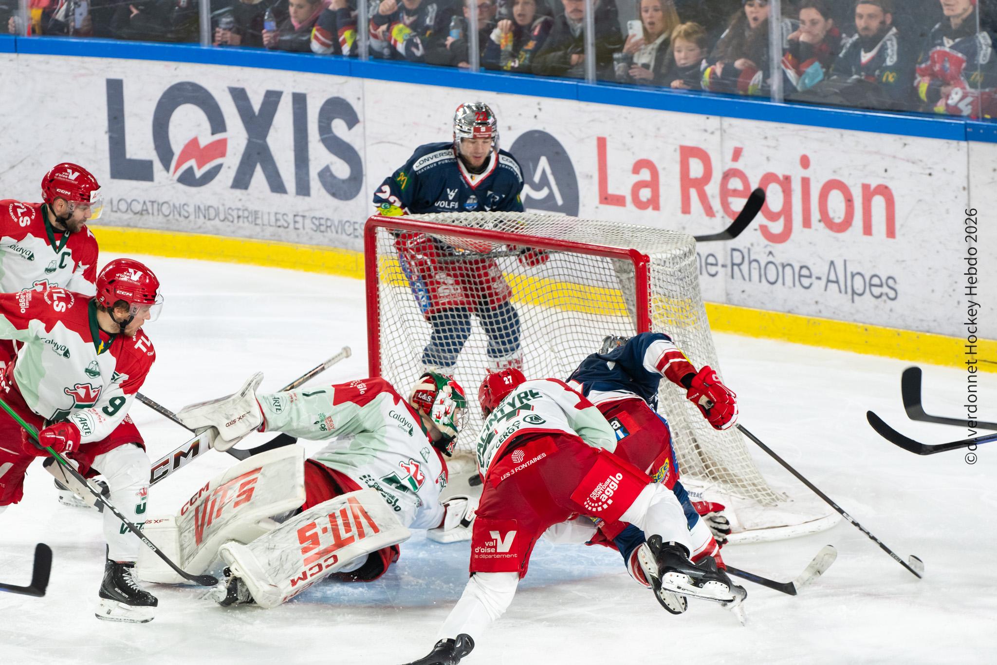 Grenoble  4 - 5 Cergy-Pontoise