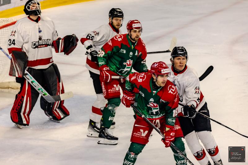 Cergy-Pontoise 8 - 2 Chamonix 