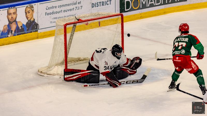 Cergy-Pontoise 8 - 2 Chamonix 