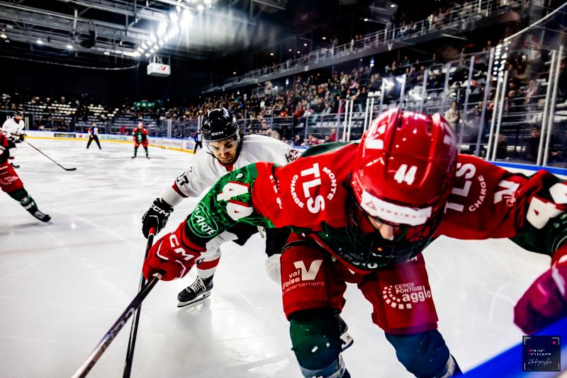 Cergy-Pontoise 8 - 2 Chamonix 