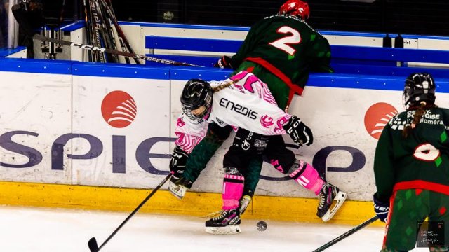 Photo hockey match Cergy-Pontoise / Féminin - Amiens / Féminin le 10/01/2026