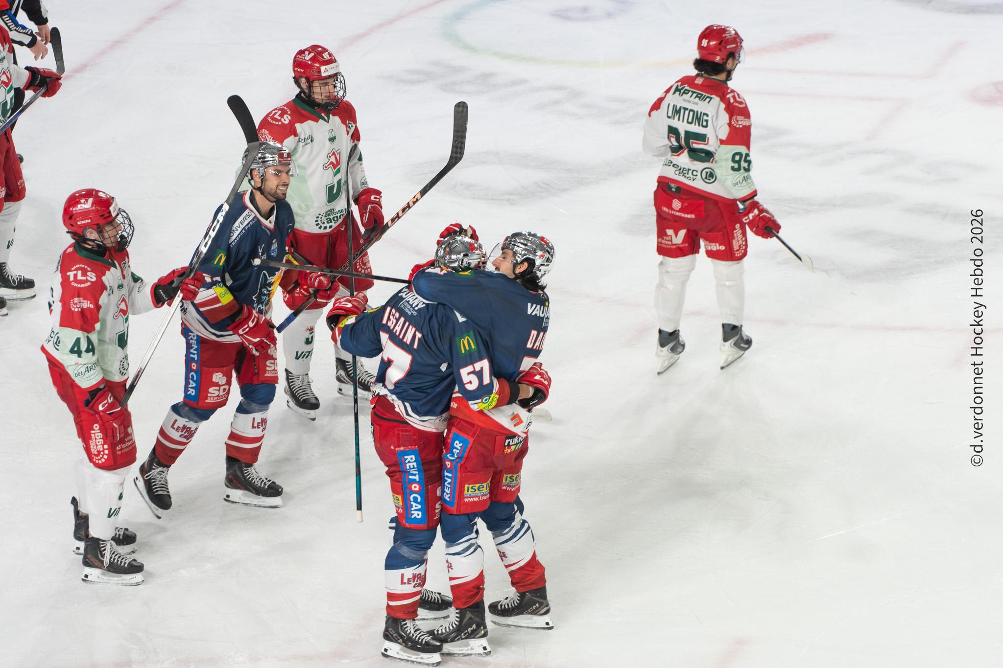 Grenoble  4 - 0 Cergy-Pontoise