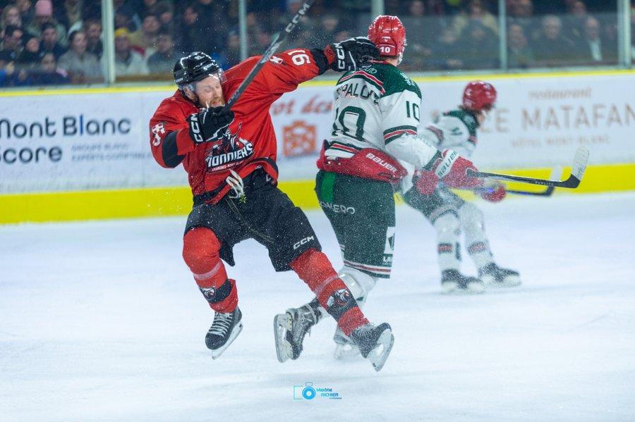 Chamonix  7 - 2 Anglet
