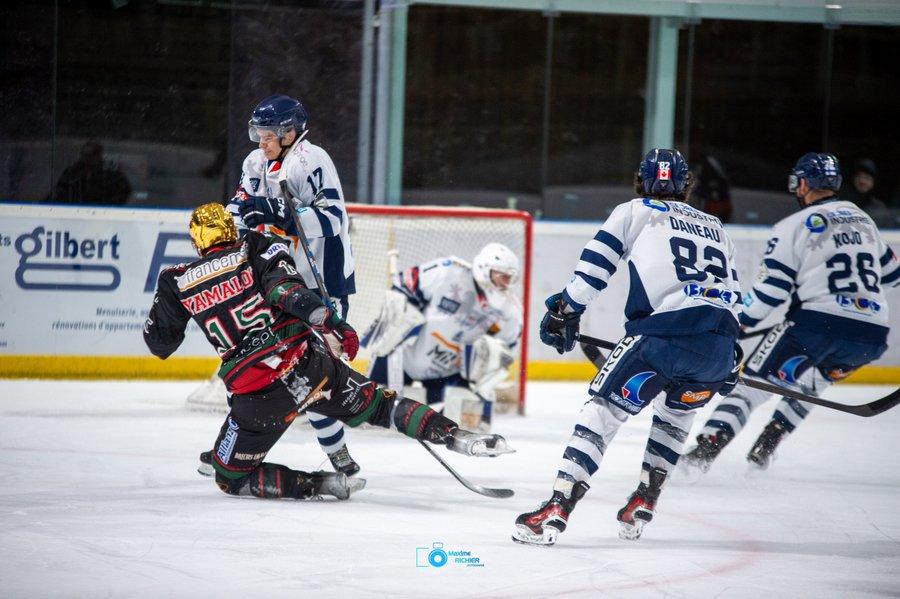 Mont-Blanc 5 - 2 Dunkerque