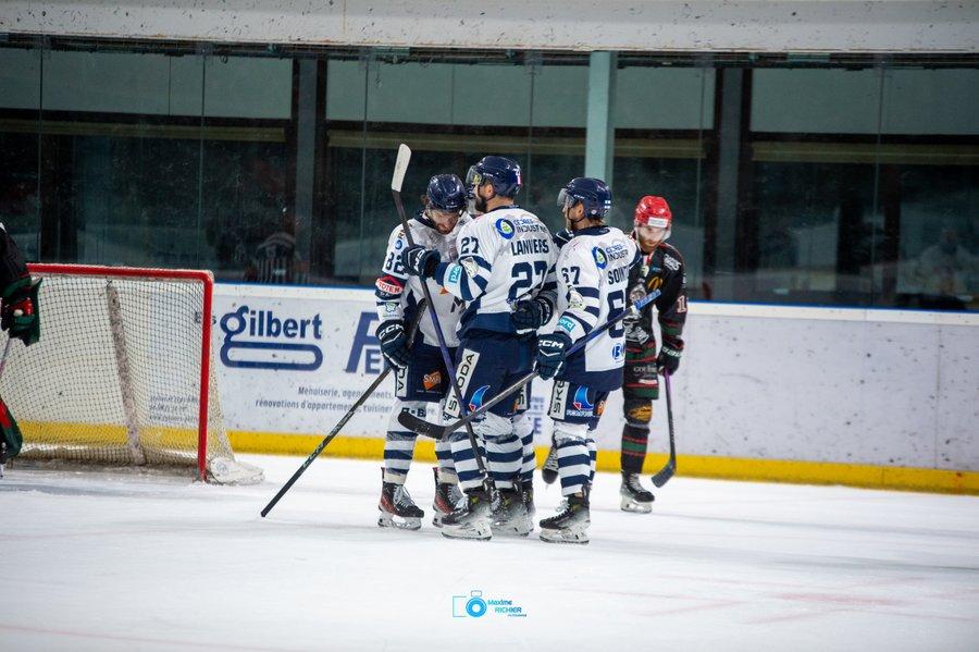 Mont-Blanc 5 - 2 Dunkerque