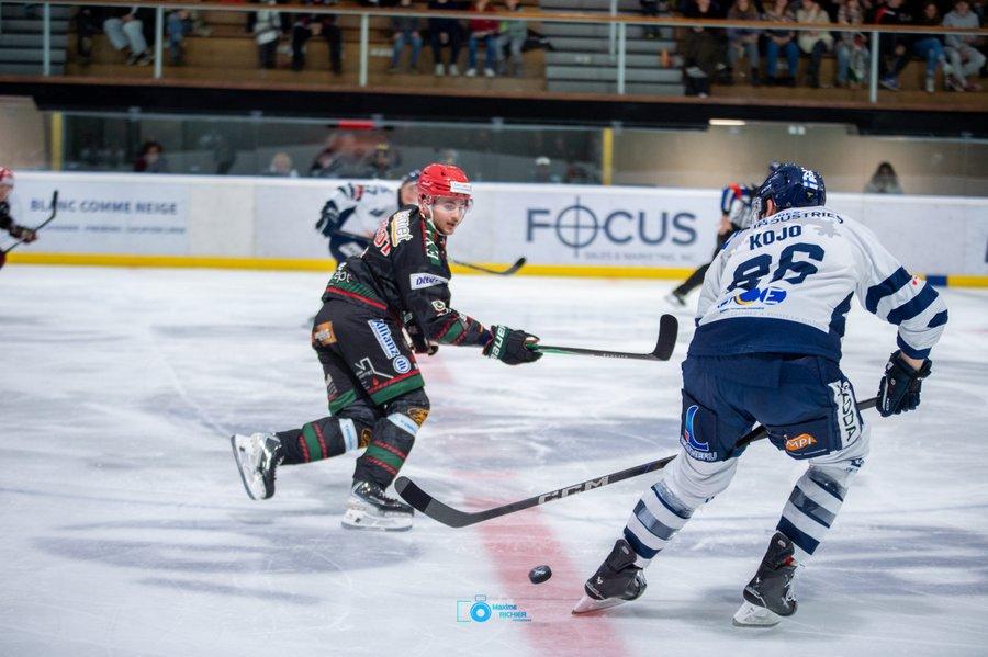 Mont-Blanc 5 - 2 Dunkerque