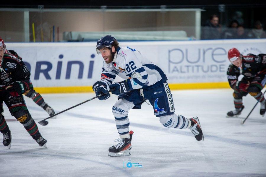 Mont-Blanc 5 - 2 Dunkerque