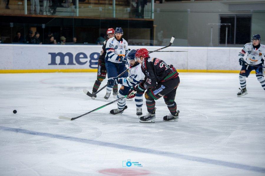 Mont-Blanc 5 - 2 Dunkerque