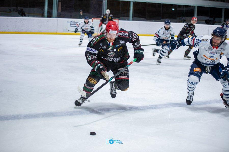 Mont-Blanc 5 - 2 Dunkerque