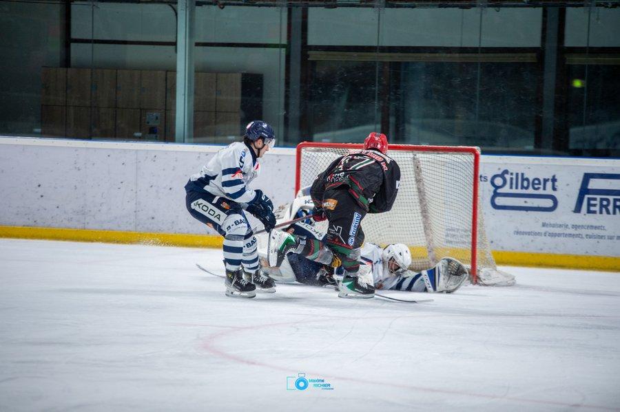 Mont-Blanc 5 - 2 Dunkerque