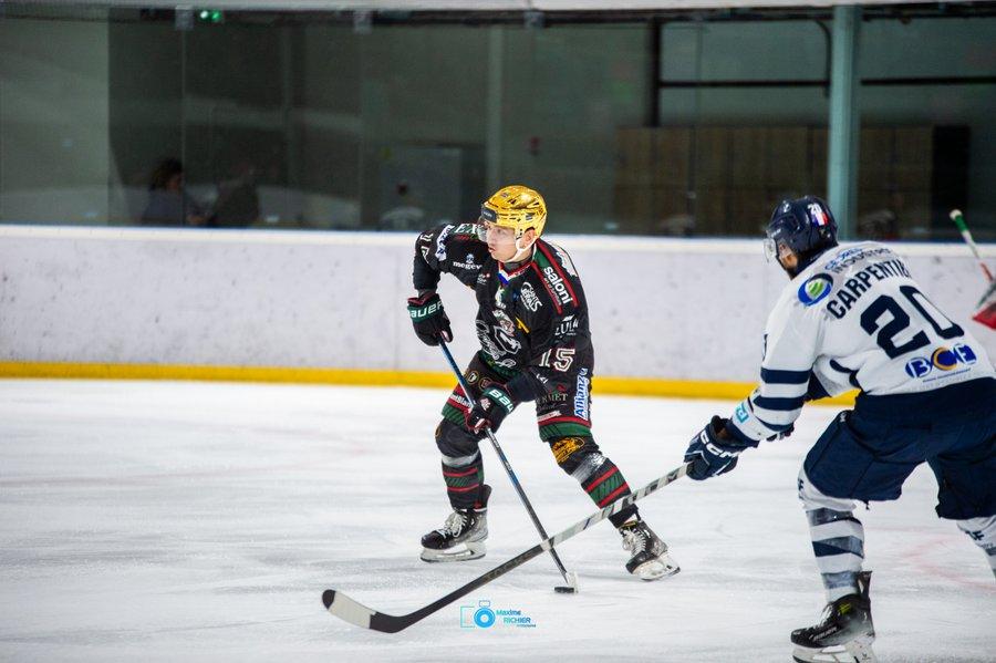 Mont-Blanc 5 - 2 Dunkerque