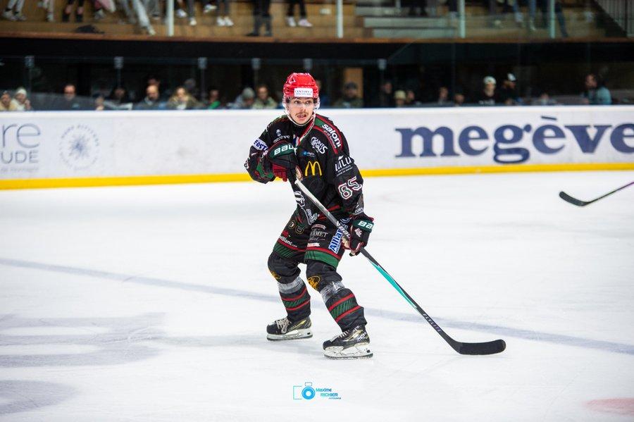 Mont-Blanc 5 - 2 Dunkerque