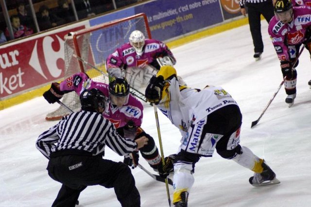 Photo hockey match Amiens  - Rouen le 28/11/2009