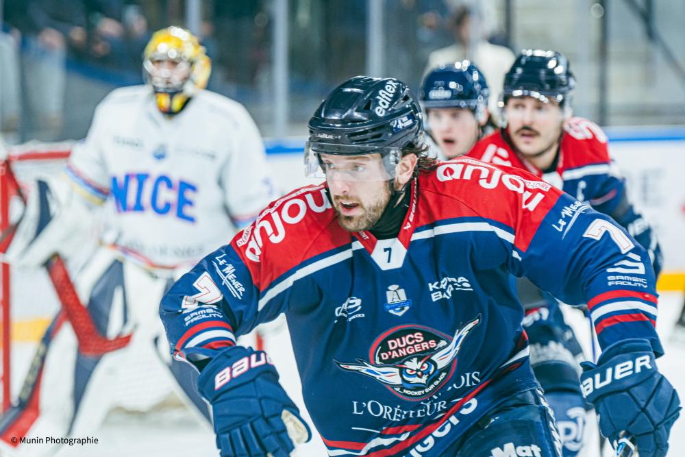 Chamonix  3 - 1 Amiens 