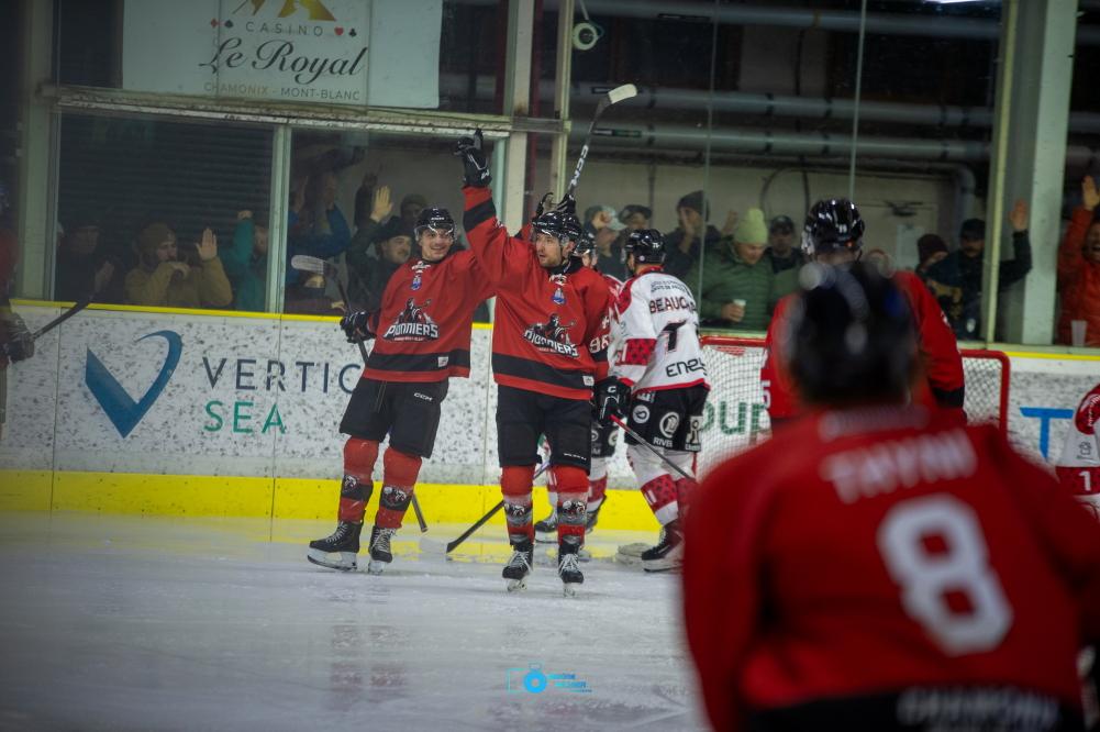 Chamonix  3 - 1 Amiens 
