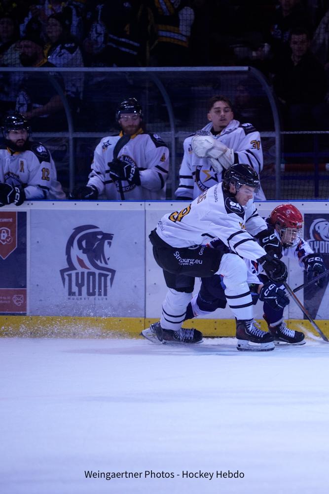 Lyon 6 - 7 Strasbourg 