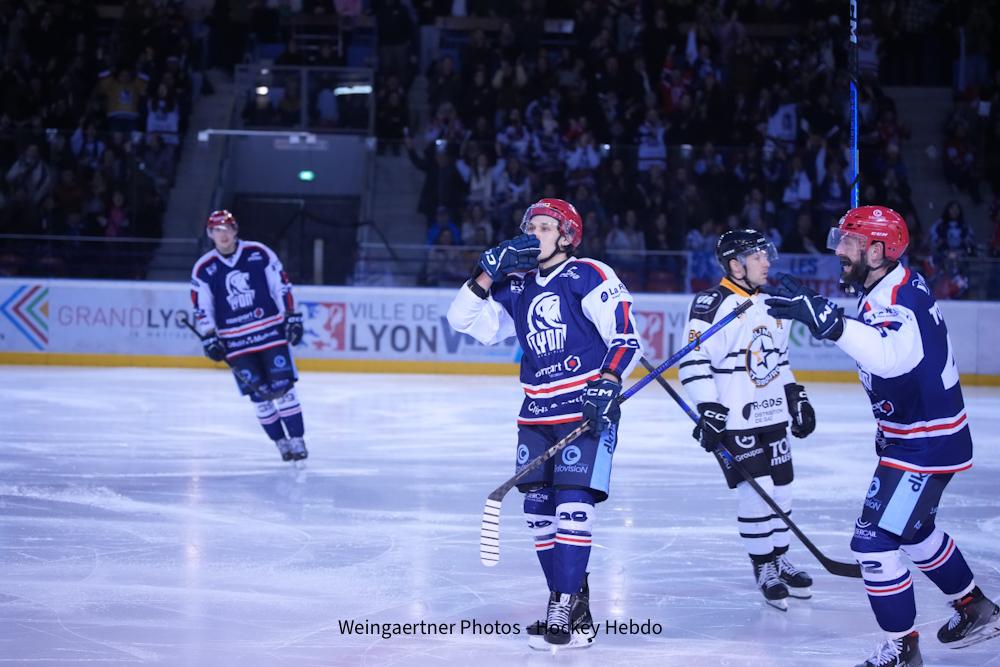 Lyon 6 - 7 Strasbourg 