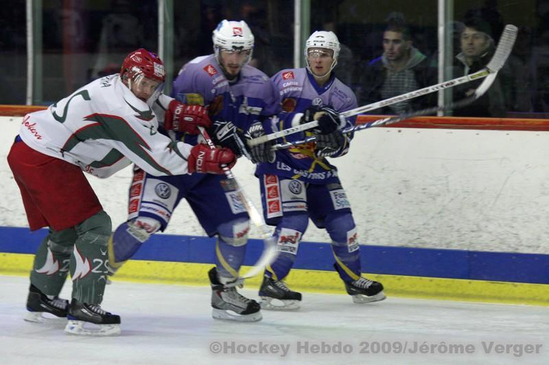 Avignon 5 - 4 Cergy-Pontoise