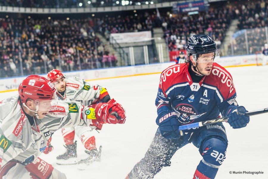 Angers  4 - 3 Grenoble 