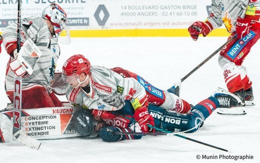 Angers  4 - 3 Grenoble 