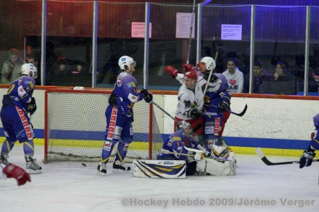 Photo hockey match Avignon - Cergy-Pontoise le 28/11/2009