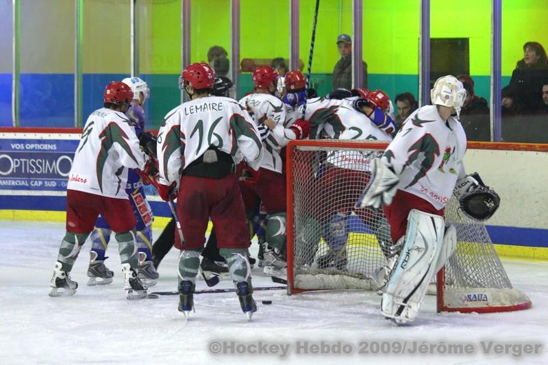 Avignon 5 - 4 Cergy-Pontoise