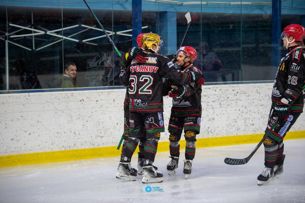Mont-Blanc 3 - 5 Caen 