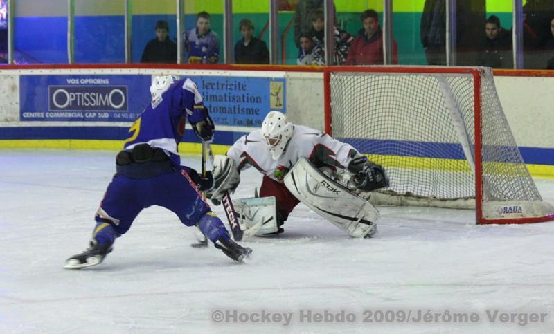 Avignon 5 - 4 Cergy-Pontoise