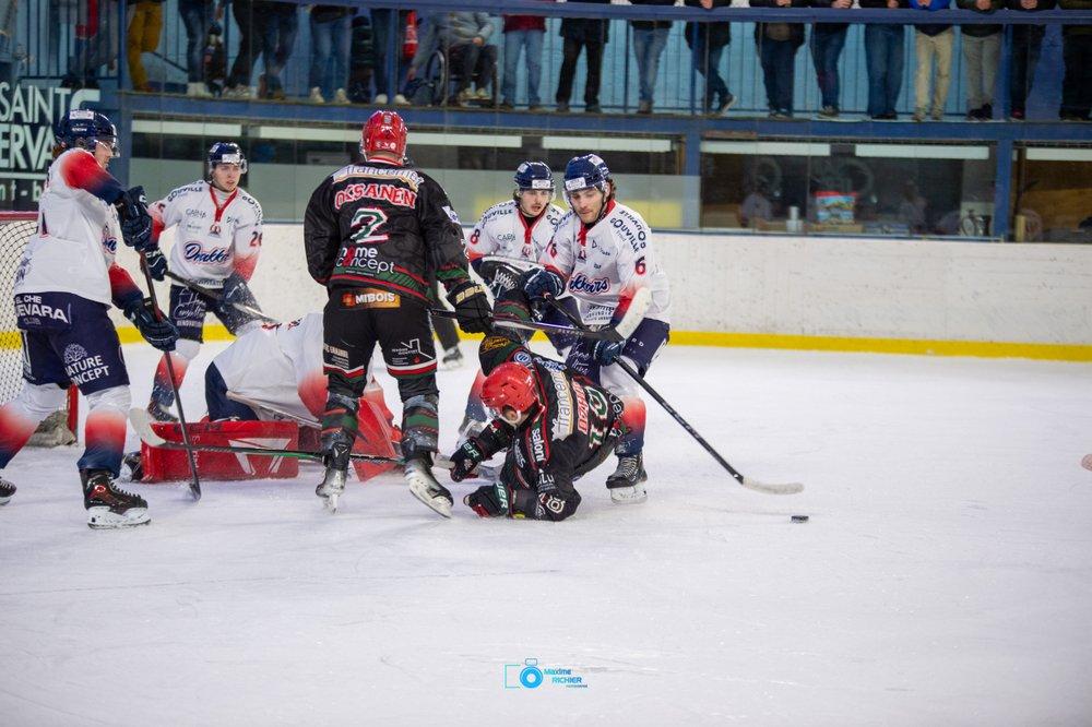 Mont-Blanc 3 - 5 Caen 