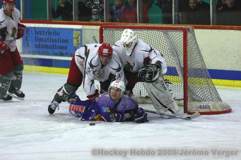 Avignon 5 - 4 Cergy-Pontoise