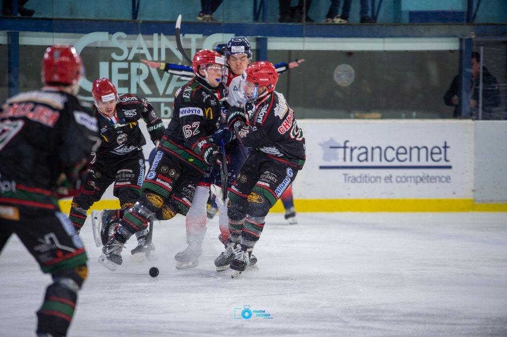 Mont-Blanc 3 - 5 Caen 