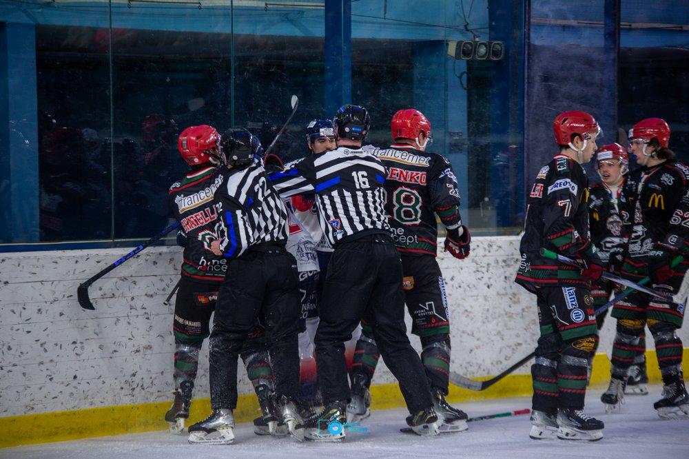 Mont-Blanc 3 - 5 Caen 