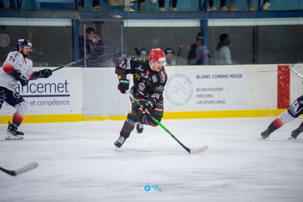 Mont-Blanc 3 - 5 Caen 