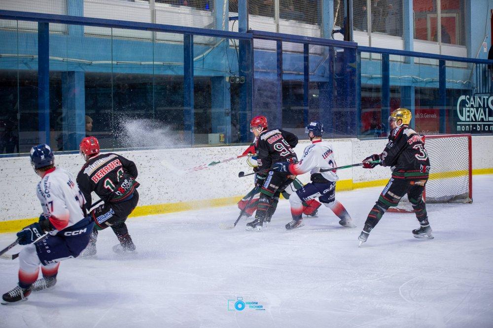 Mont-Blanc 3 - 5 Caen 