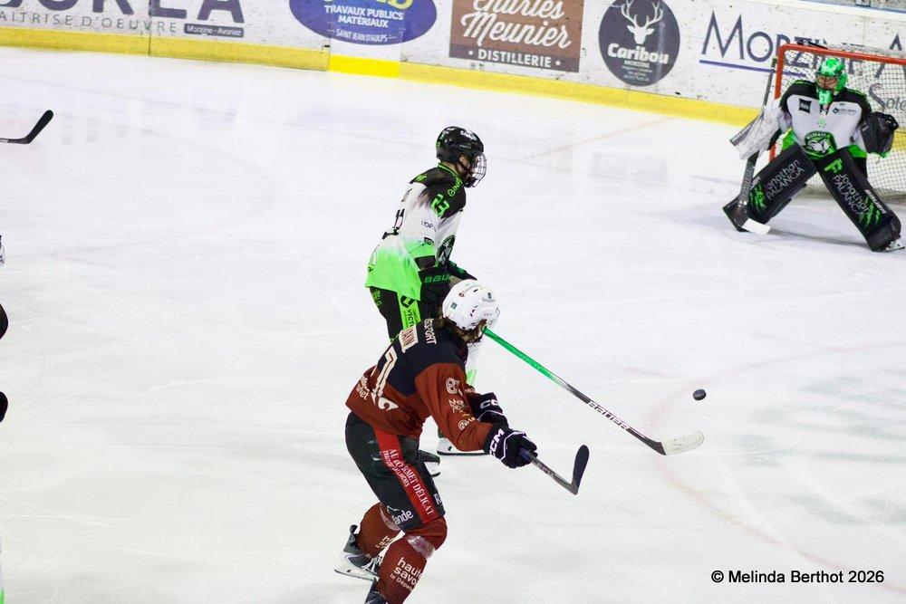 Morzine-Avoriaz 7 - 4 Epinal 
